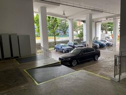 Commonwealth MRT (D3), Factory #461008391